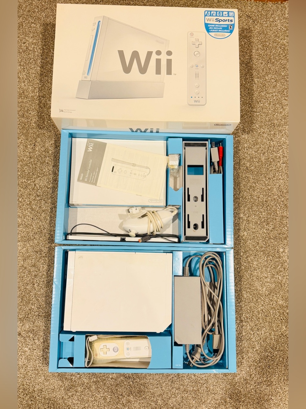 Nintendo Wii White Console Bundle - Complete in Box (RVL-001) + Accessories
